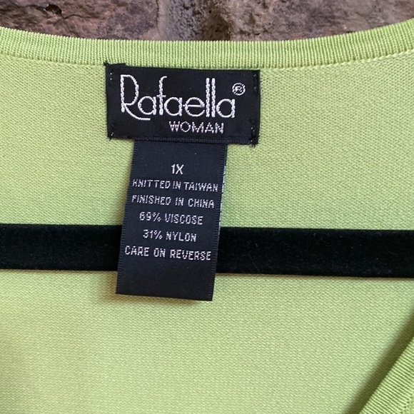 Rafaella Woman lime, green, V-neck, light sweater with sequence. 1X - Picture 6 of 6